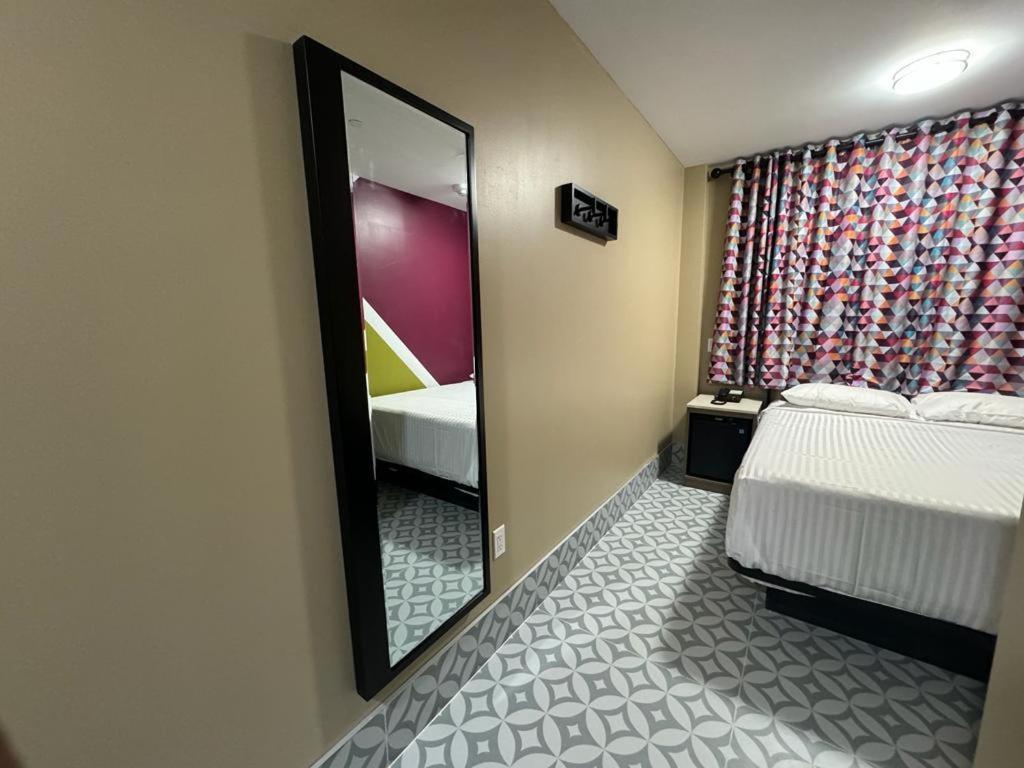 Moon Hotel Brooklyn New York Exterior foto